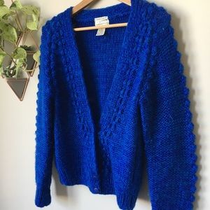 Vintage Cardigan 🤓
